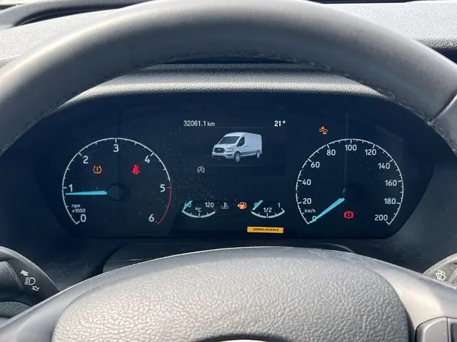 Ford Transit 350 2.0 TDCI L3H3 Trend 2022 Diesel 16