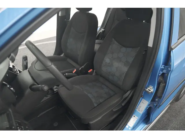 Opel KARL 1.0 Rocks Online Edition 2018 Benzine 27