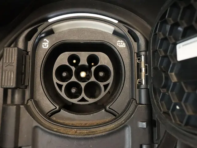 Mercedes-Benz GLA 250 e Style 2020 Hybride Benzine 2