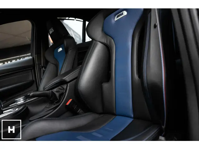 BMW M3 3-serie 30 Jahre Edition 2017 Benzine 28