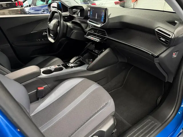 Peugeot e-2008 EV Allure 50 kWh 2020 Elektrisch 21