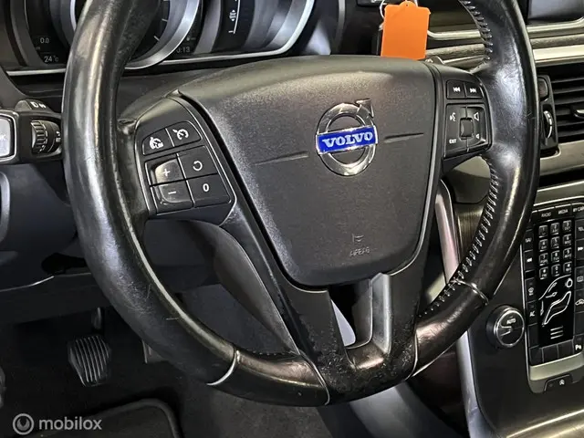 Volvo V40 1.6 D2 Kinetic [ NAP navigatie pdc ] 2013 Diesel 18