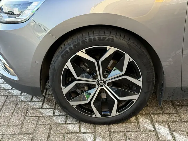 Renault Grand Scénic 1.3 TCe Techno 7p. 2022 Benzine 22