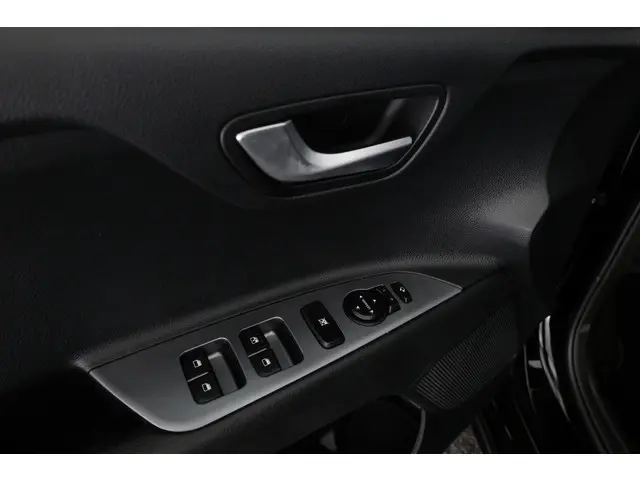 Kia Rio 1.0 T-GDi MHEV GT-Line 2023 Hybride Benzine 17