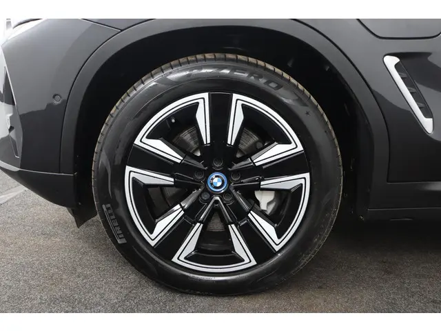 BMW X3 xDrive30e 2022 Hybride Benzine 30