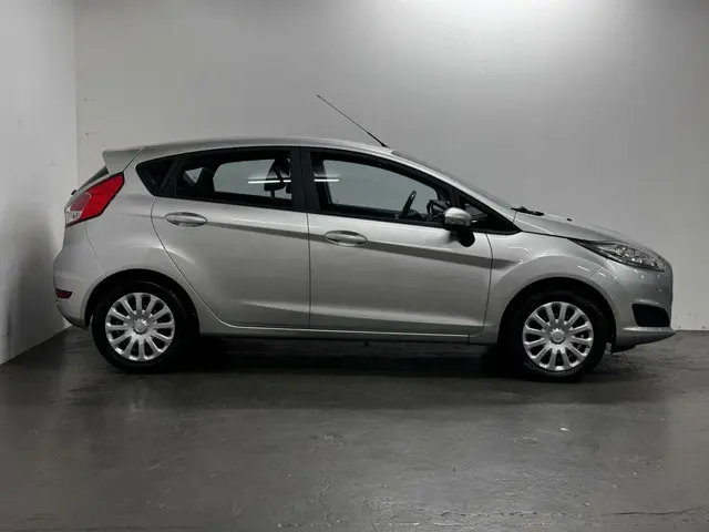 Ford Fiesta 1.0 Style Ultimate Navi / PDC V+A 2017 Benzine 6