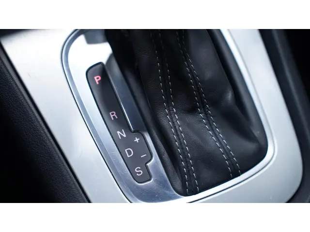 Audi Q3 2.0 TFSI quattro S Edition 2013 Benzine 27