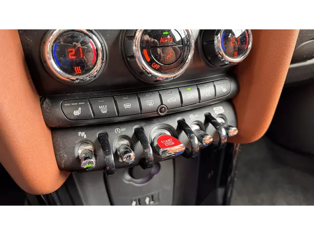 MINI Cooper Mini 1.5 60 Years Edition 2019 Benzine 20