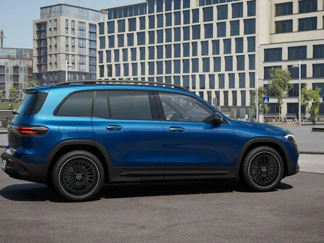 Mercedes-Benz EQB 250+ AMG Line 71 kWh 2026 Elektrisch 18