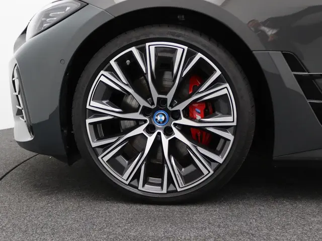 BMW i4 M50 2024 Elektrisch 8