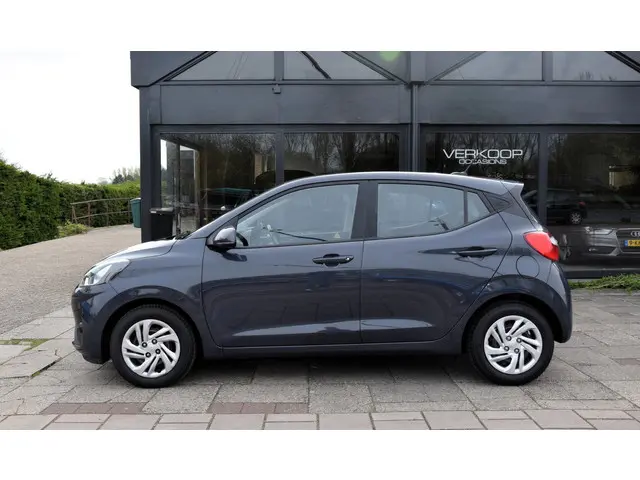 Hyundai i10 1.0 Comfort 2022 Benzine 8