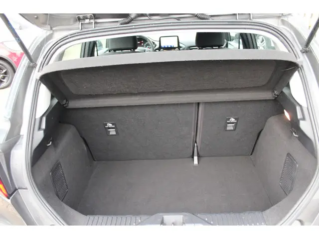 Ford Fiesta 1.0 EcoBoost Hybride Titanium 2023 Benzine 16