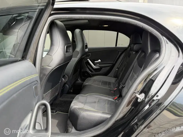 Mercedes-Benz A-Klasse 250 Premium Plus 2019 Benzine 26