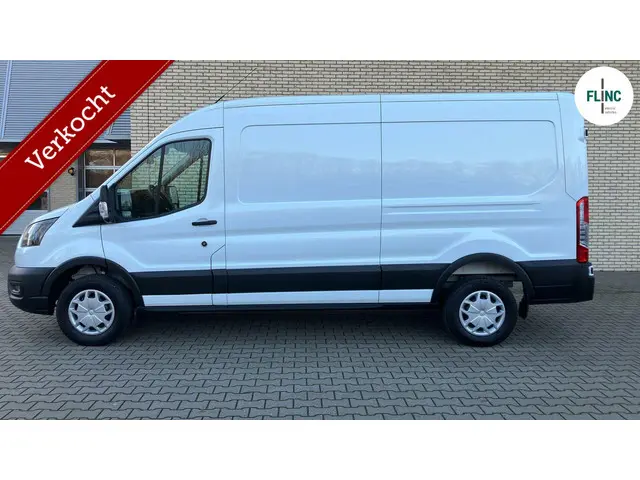 Ford E-Transit 350 68kWh L3H2 Trend 2024 Elektrisch 3