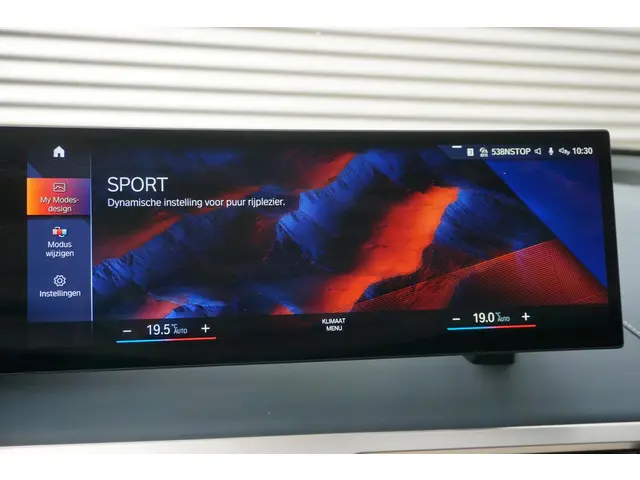 BMW iX xDrive50 2023 Elektrisch 22