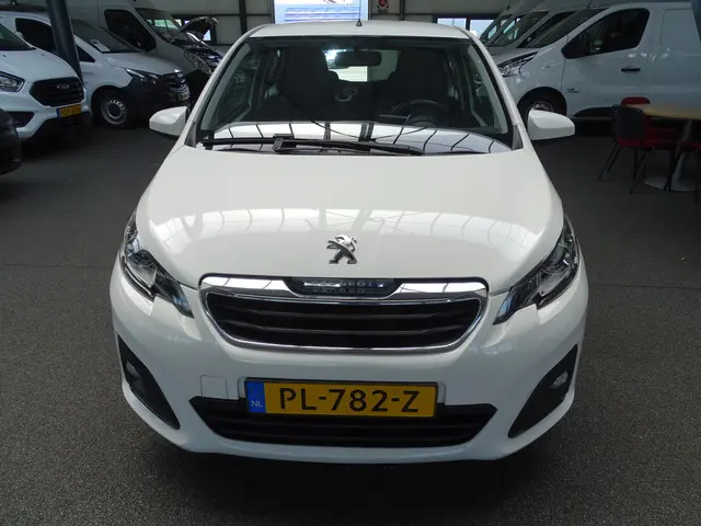 Peugeot 108 1.0 e-VTi Active 2017 Benzine 6