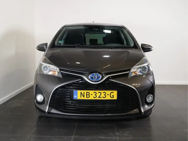 Toyota Yaris 1.5 Hybrid Trend 2016 Hybride Benzine 4