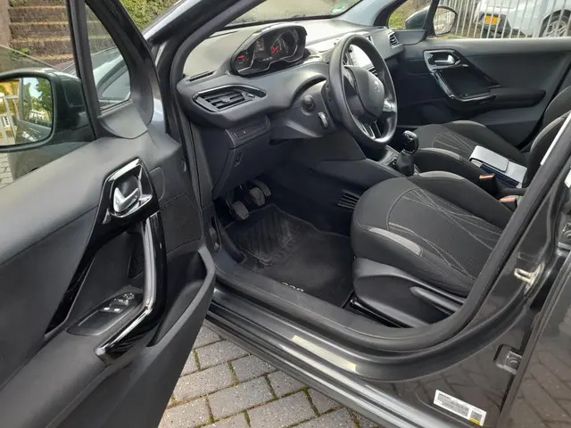 Peugeot 208 3