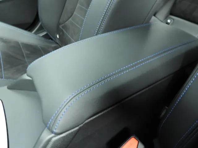 BMW 1 Serie 5-Deurs 120 2025 Benzine 23