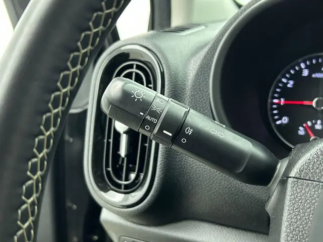 Kia Picanto 1.0 DPi DynamicLine Automaat 2023 Benzine 8