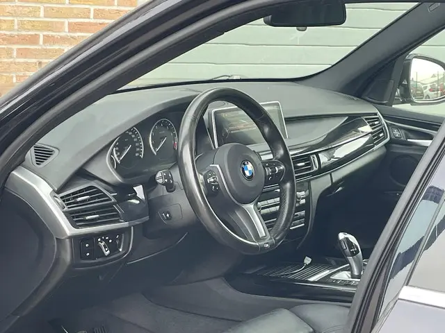 BMW X5 xDrive40e High Executive 2015 Hybride Benzine 10