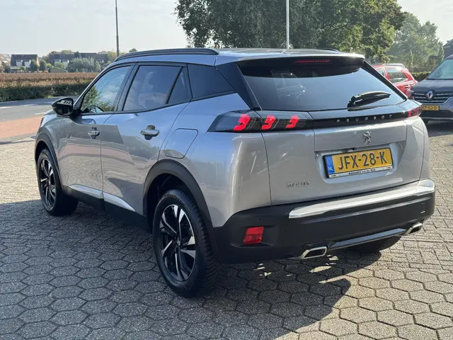 Peugeot 2008 1.2 PureTech Allure Pack 2022 Benzine 5