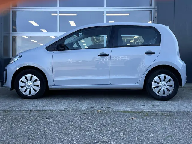 Volkswagen up! 1.0 BMT take up! 2017 Benzine 5