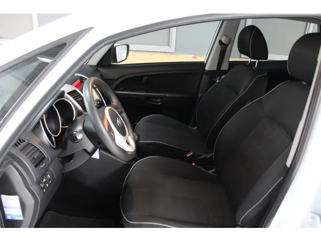 Kia Venga 1.4 CVVT Plus Pack 2013 Benzine 7