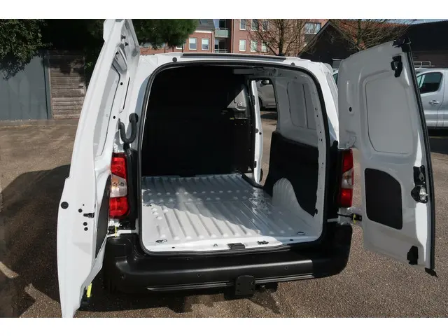 Toyota ProAce CITY 131PK !NIEUW! BPM VRIJ! 2024 Diesel 9