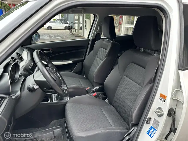 Suzuki Swift 1.2 Select Airco, Bluetooth.. 2017 Benzine 7