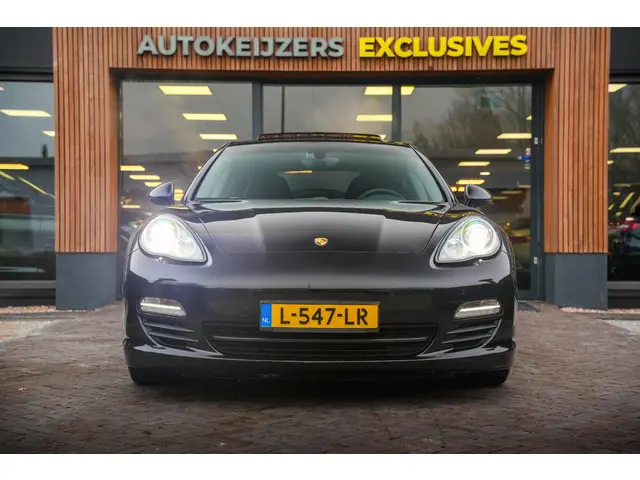 Porsche Panamera 3