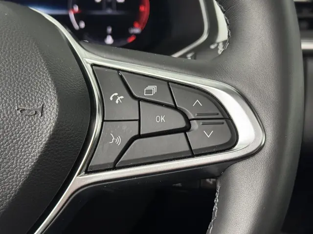 Renault Captur 1.0 TCe 90 techno 2024 Benzine 33