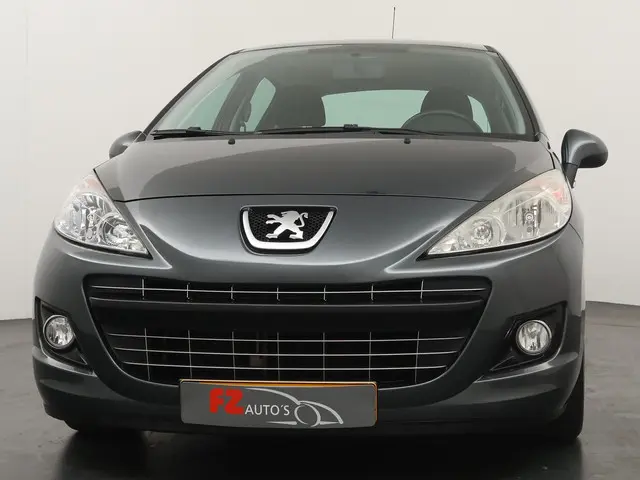 Peugeot 207 1.4 VTi Urban Move 2012 Benzine 8