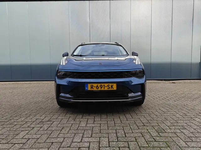 Lynk & Co 01 1.5 2022 Hybride Benzine 9