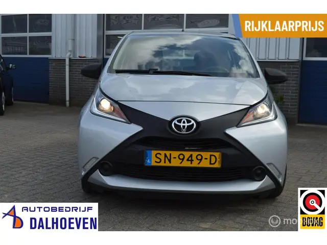 Toyota Aygo 1.0 VVT-i x 2018 Benzine 12