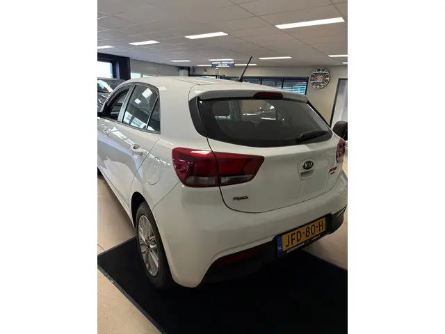 Kia Rio 1.2 CVVT ComfortLine 2018 Benzine 11