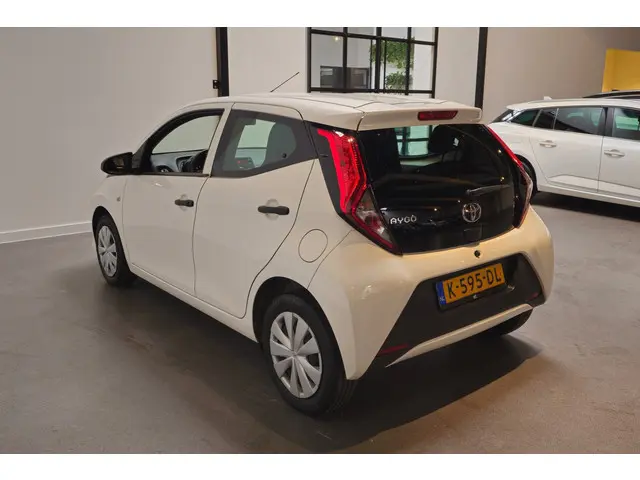 Toyota Aygo 1.0 VVT-i x-fun 2020 Benzine 6