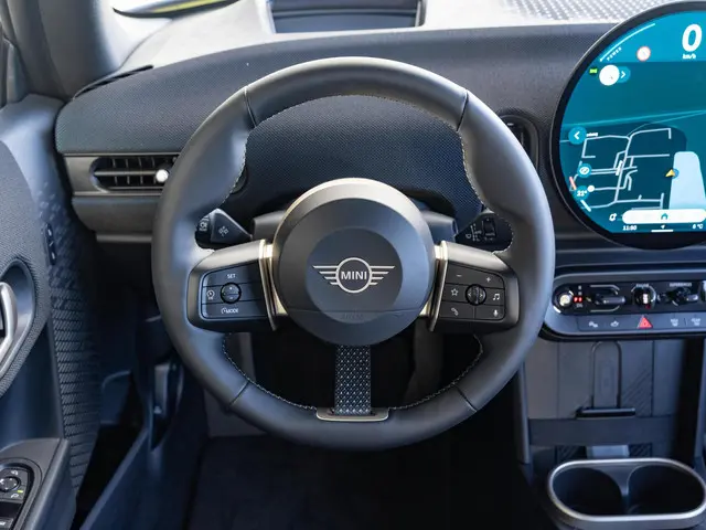 MINI Cabrio C 2025 Benzine 17