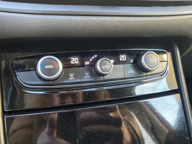 Opel Grandland 1.2 Turbo GS Line 2022 Benzine 21