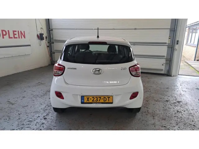 Hyundai i10 1.0i i-Motion 2015 Benzine 7