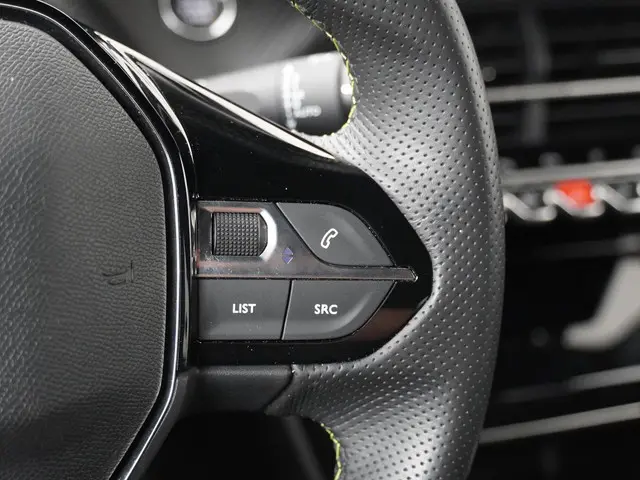 Peugeot 208 1.2 PureTech GT 2023 Benzine 16