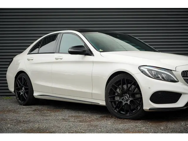 Mercedes-Benz C-Klasse AMG 43 4MATIC 2016 Benzine 32
