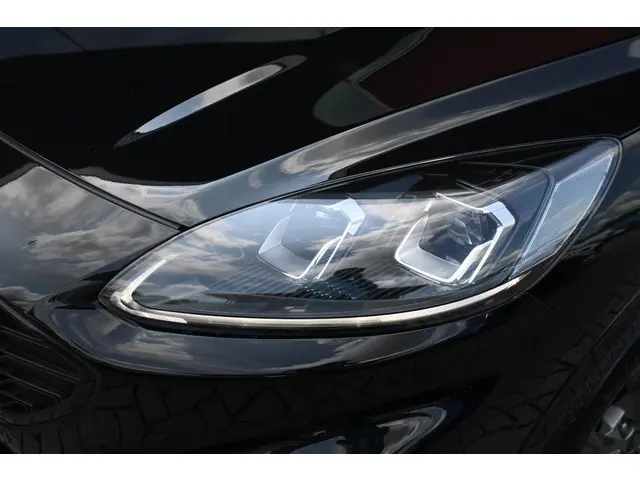 Ford Kuga 2.5 PHEV ST-Line 2022 Hybride Benzine 34