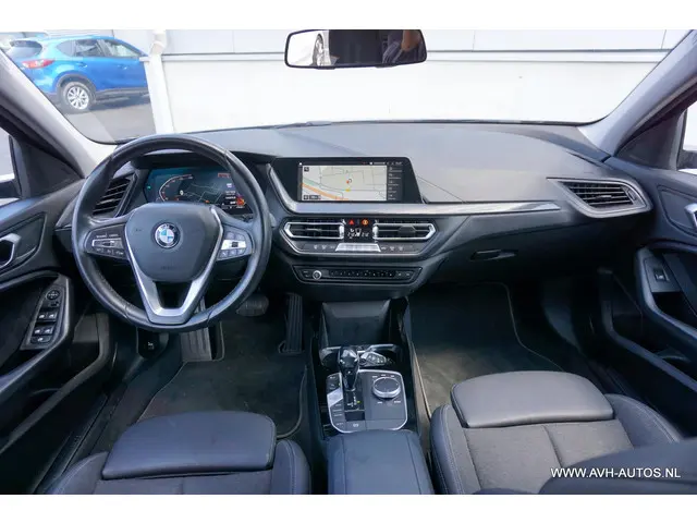 BMW 1 Serie 118i Executive Edition 2019 Benzine 5