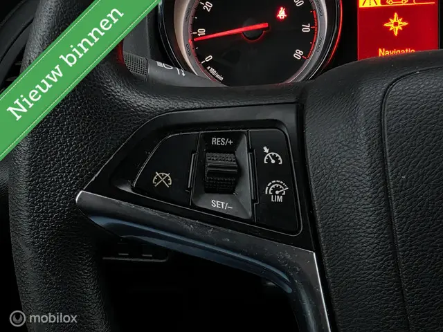 Opel Astra Sports Tourer 1.4 Turbo Edition 2015 Benzine 24