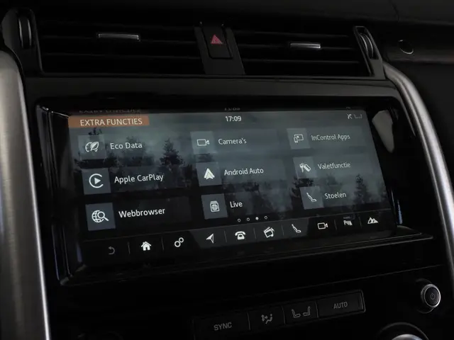 Land Rover Discovery 3.0 Td6 SE 2017 Diesel 30