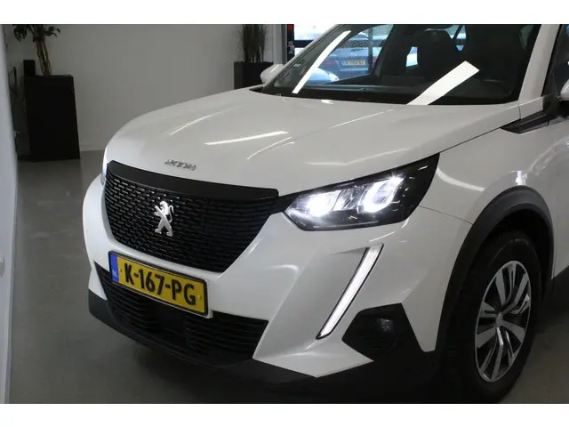 Peugeot 2008 1.5 BlueHDi Blue Lease Active 2021 Diesel 17