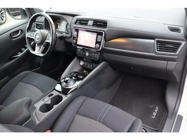 Nissan Leaf N-Connecta 40 kWh 2020 Elektrisch 9