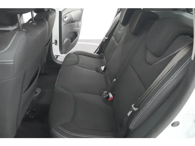 Renault Clio Estate TCe 90 Limited 2019 Benzine 27