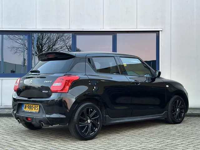 Suzuki Swift 1.2 SPORT Smart Hybrid 2020 Benzine 3